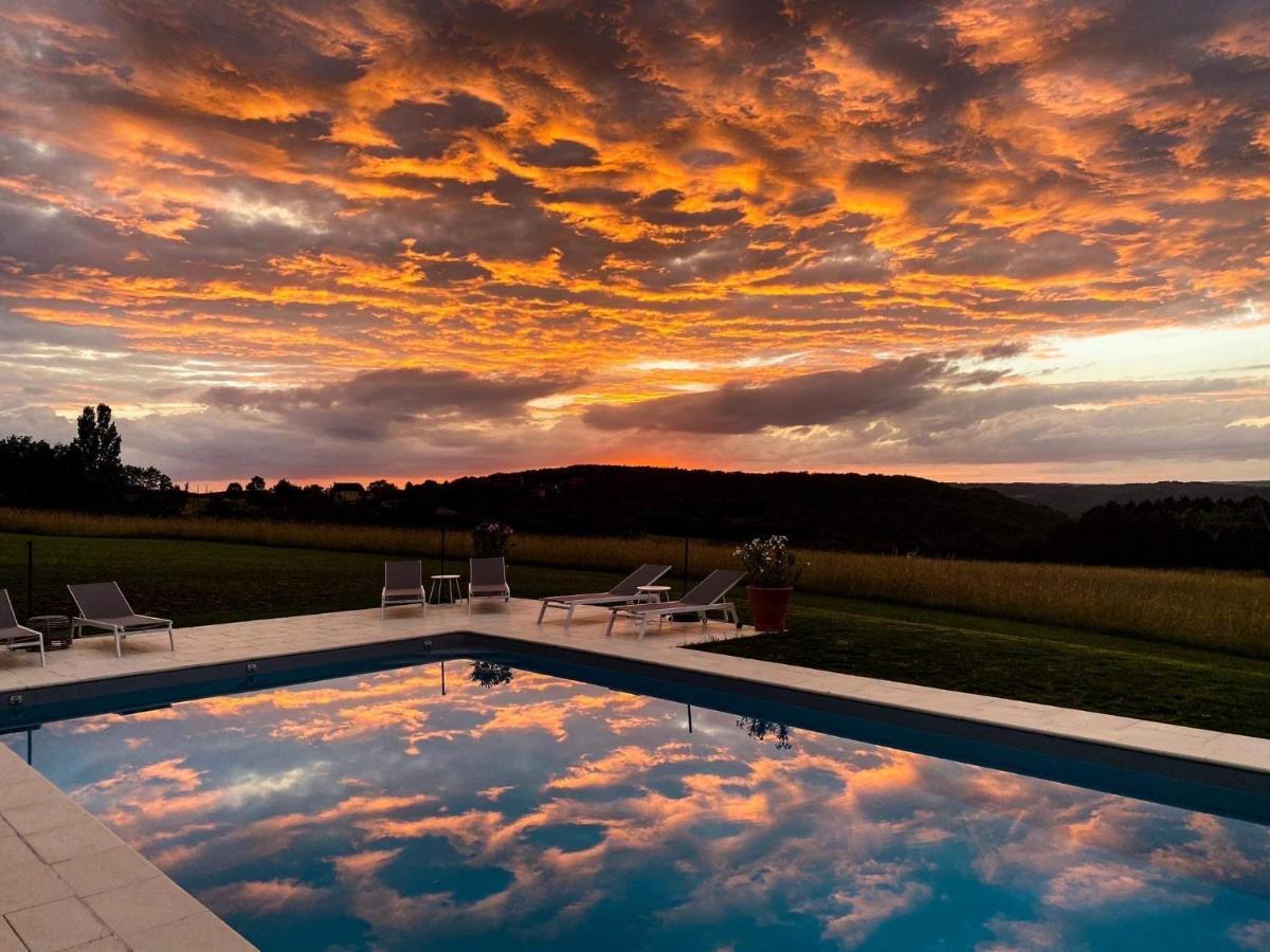 Вилла Domaine De Cazal - Gite 2 Pers Avec Piscine Au Coeur De 26 Hectares De Nature Preservee Сен-Сиприен Экстерьер фото